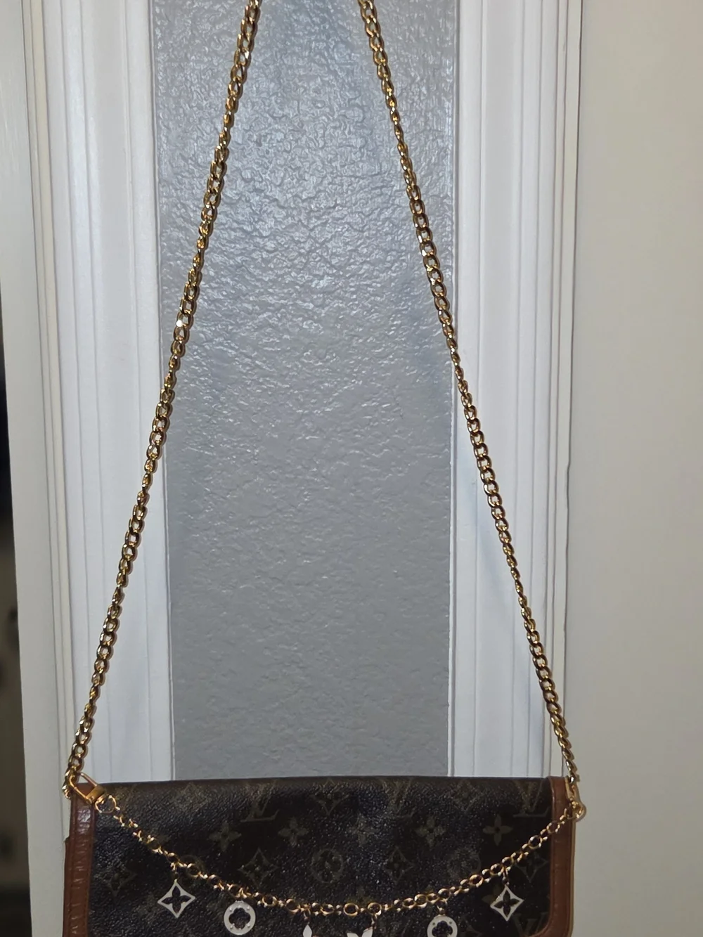 Louis Vuitton Monogram Clutch - Brown/Tan